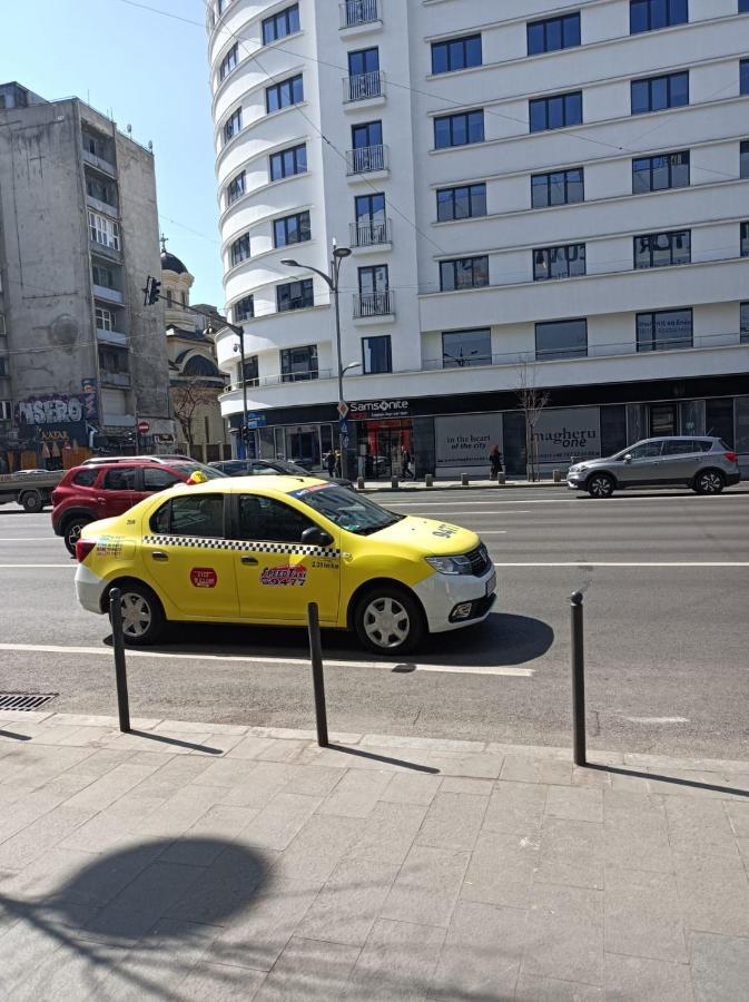Central Comforts Apartments Bucarest Esterno foto